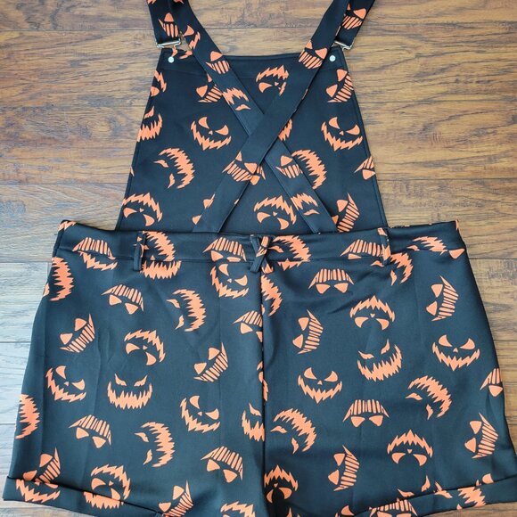 HOT TOPIC Black Orange Jack-O-Lantern Pumpkin Face Scuba Shortalls sz 3 NWT Punk - Picture 5 of 6